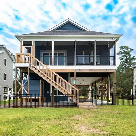 Waterway Haven By Oak Island Accommodations